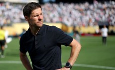 世俱杯买球:贝尔支持阿隆索在皇马做出“重大改变”