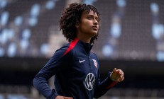 世俱杯平台下载:消息来源：USWNT的Lily Yohannes即将从阿贾克斯转会到里昂
